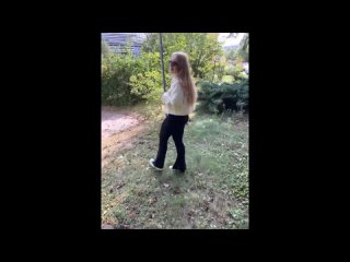 a girl gives a blowjob on the street and fucks in the entrance with her friend 18
